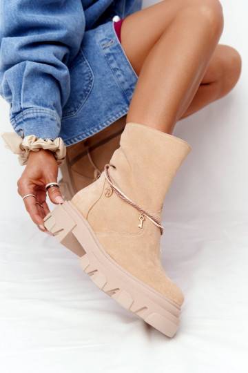 Boots en daim beige massif