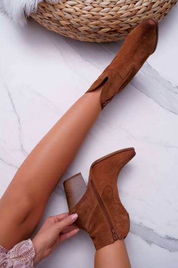Bottines à talons pour femmes en daim naturel couleur marron Nicole 2