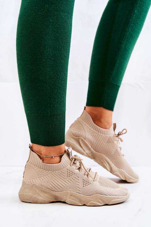 Chaussures de style sportif modèle... Chaussures de style sportif modèle...