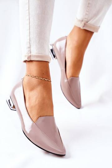 Mocassins à talons argentés...