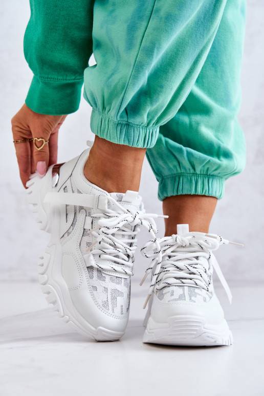 Chaussures modèle baskets à semelles massives à la mode de couleur blanche Your Style