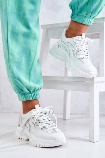 Chaussures modèle baskets à semelles massives à la mode de couleur blanche Your Style 2