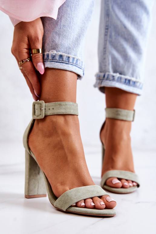 Sandales à talons en daim Jacqueline vert clair