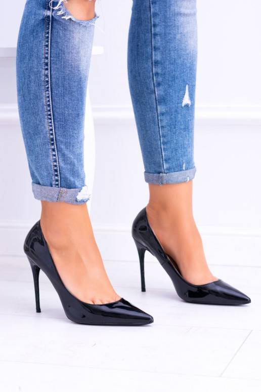 Chaussures à talons hauts et bouts... Chaussures à talons hauts et bouts...