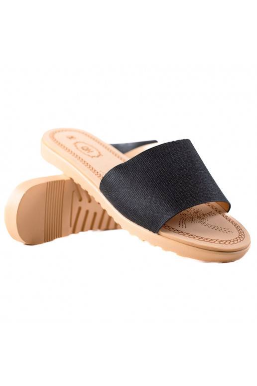Des chaussons brillants