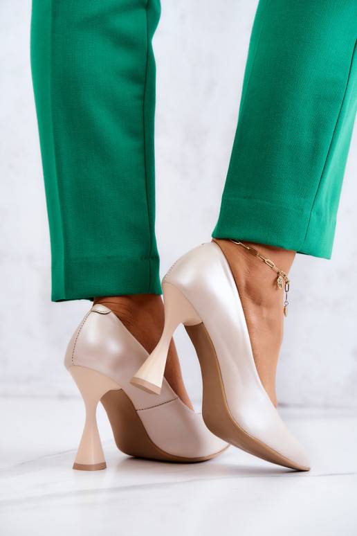 Chaussures à la mode Chaussures couleur beige