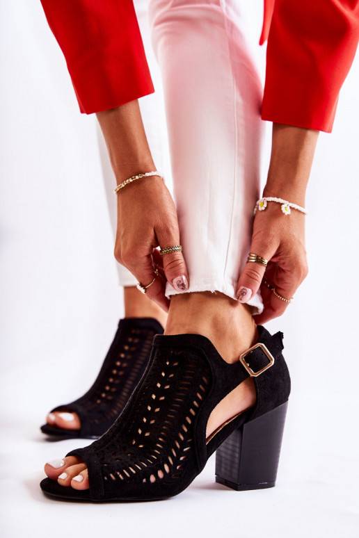 Bottines pour femmes à motifs Cut Out... Bottines pour femmes à motifs Cut Out...