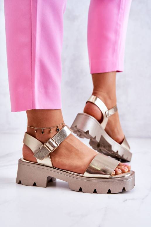 Sandales à talons pour femmes de couleur dorée Sovie