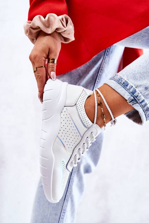 Chaussures baskets modèle de couleur... Chaussures baskets modèle de couleur...