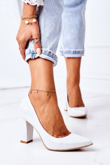 Chaussures en satin argenté