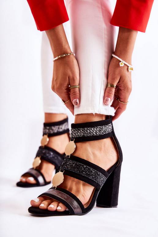 Sandales à talons pour femmes de couleur noire Laurita
