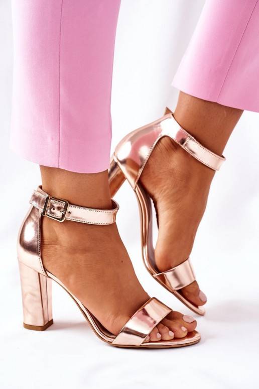 Modèle classique Sandales à talons pour femmes Laura Messi couleur champagne