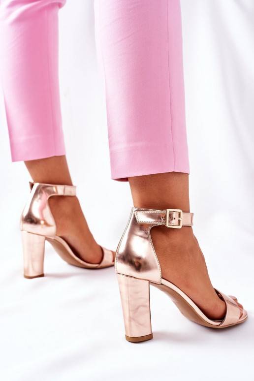 Modèle classique Sandales à talons pour femmes Laura Messi couleur champagne
