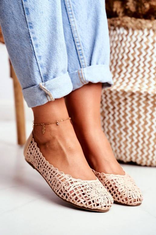 Lu Boo Ballerine beige avec éléments ajourés Carry