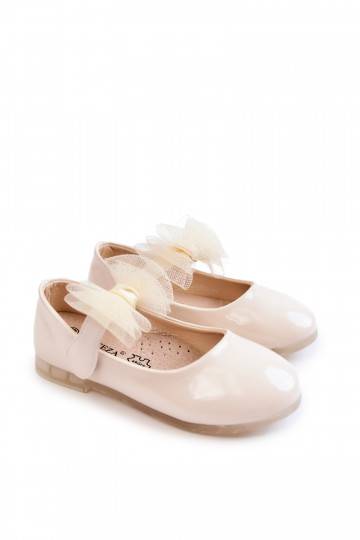 Ballerines enfant laquées à fermetures adhésives ivoire Carla 2