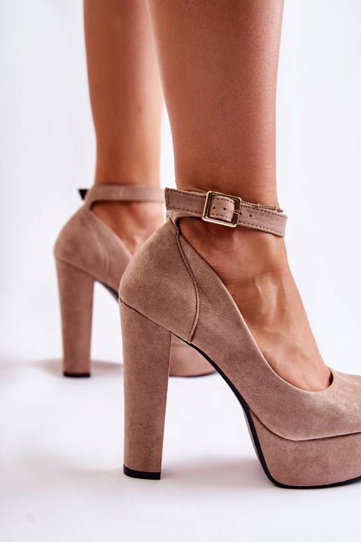 Chaussures à plateforme en daim beige de Gottie