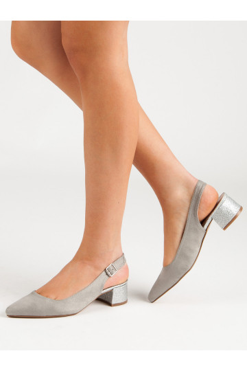 Chaussures à talons...