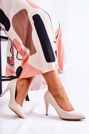 chaussures à talons hauts... 2