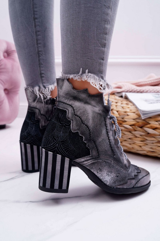 Boots femme en cuir naturel Gris Boots femme en cuir naturel Gris