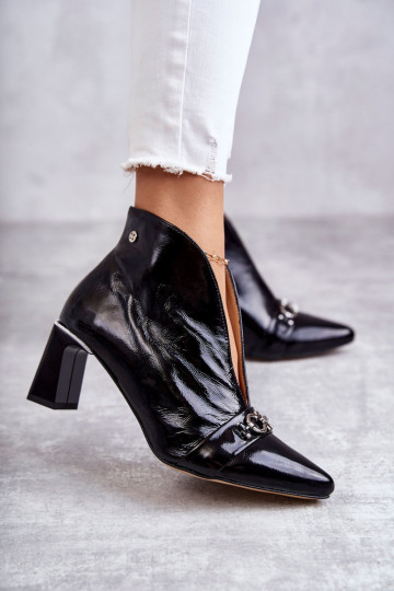 Bottines à talons de couleur noire