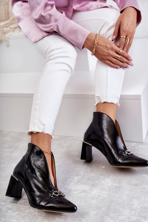 Bottines à talons de couleur noire