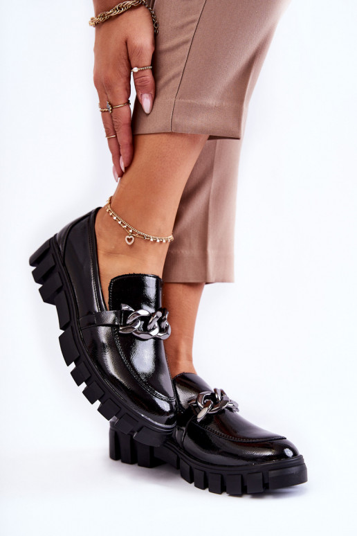 Chaussures avec effet cuir verni et plateforme de couleur noire Inger