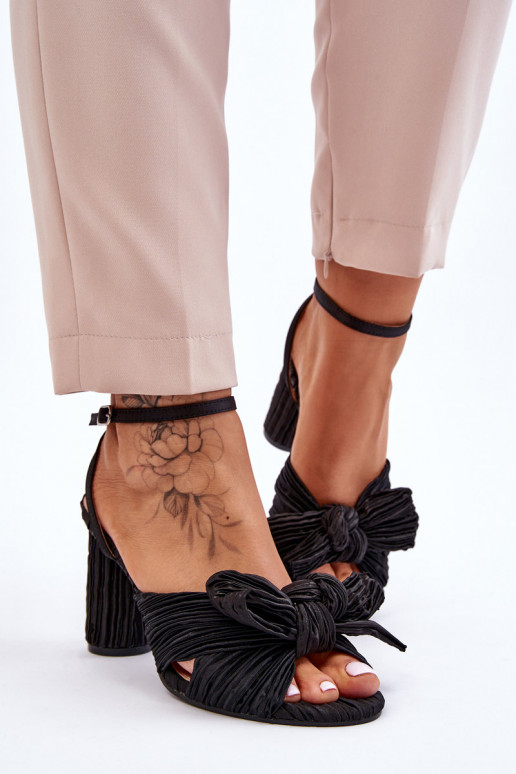 Sandales à talons hauts avec rubans Callum pour femme en noir