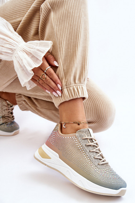 Baskets brillantes avec œillets...