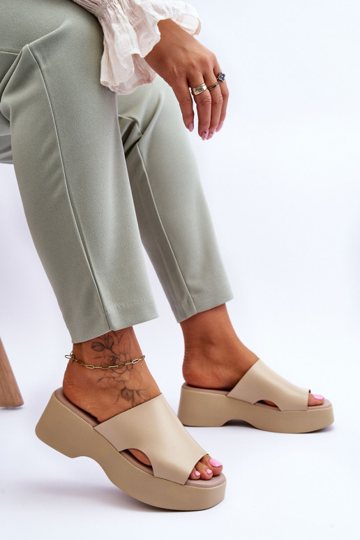 Chaussons femme couleur sable Lucami... Chaussons femme couleur sable Lucami...