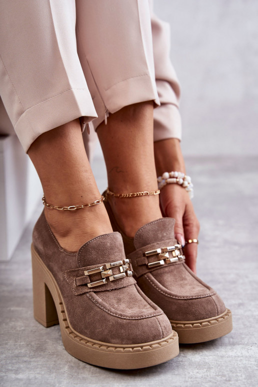 Bottines en daim beiges à talons... Bottines en daim beiges à talons...