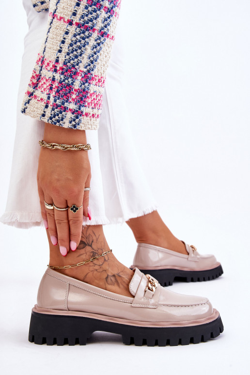 Mocassins vernis à plateforme beige...