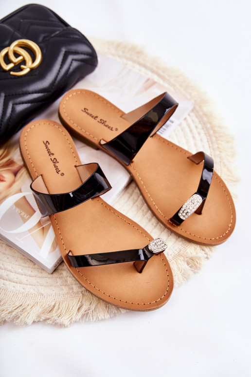 Chaussons laqués couleur noir Jimena