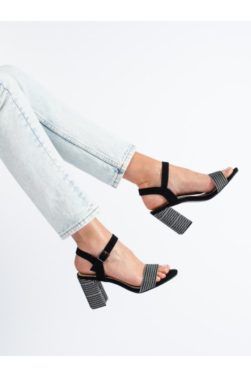 Chaussures noires Shelovet à talons élégants 2