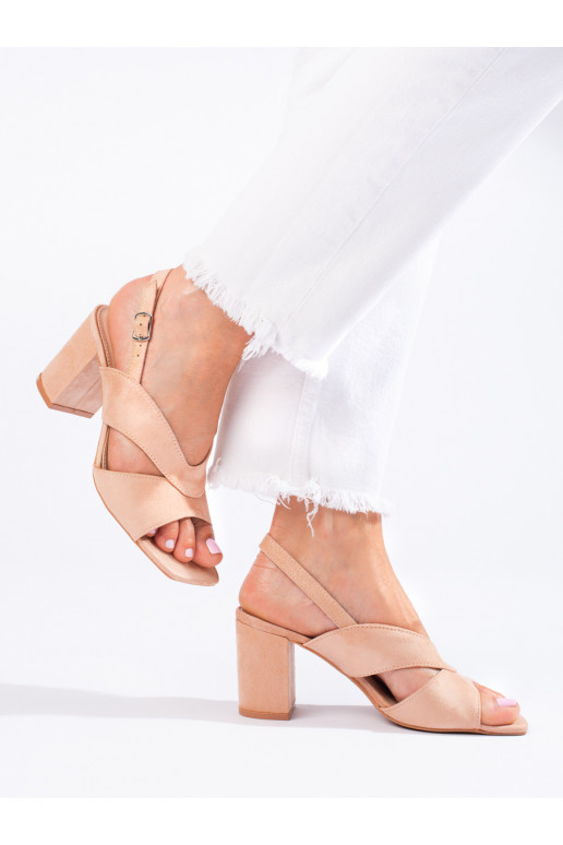 Chaussures en daim beige Vinceza