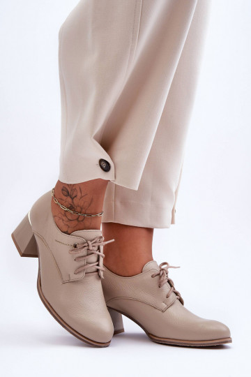Chaussures modèle classique... 2