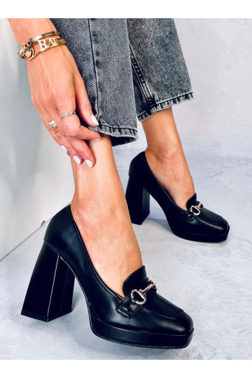 Une chaussure stylée à talon épais de couleur noire ALBERS BLACK