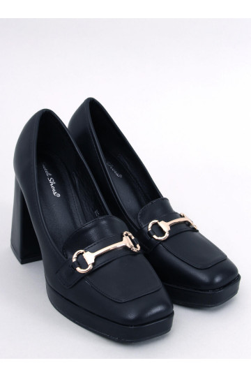 Une chaussure stylée à talon épais de couleur noire ALBERS BLACK 2