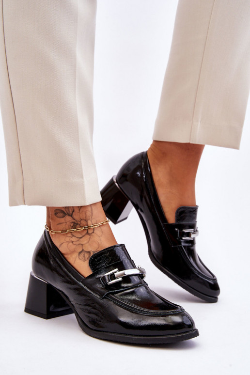 Chaussures laquées de couleur noire Damira