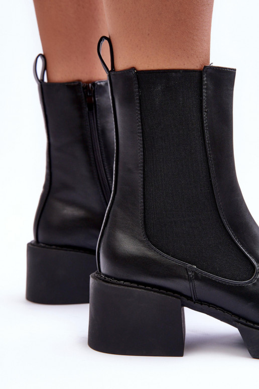 bottes élégantes à talon large en noir Ironna