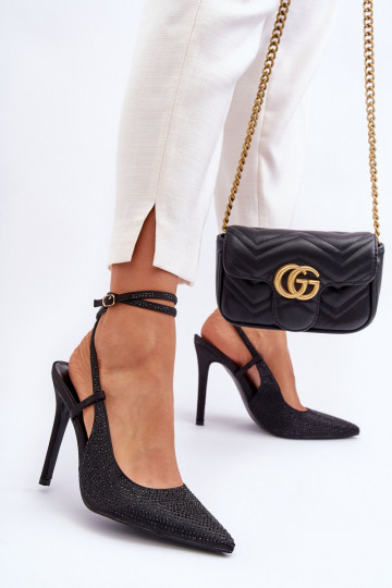 Chaussures à talons hauts... 2