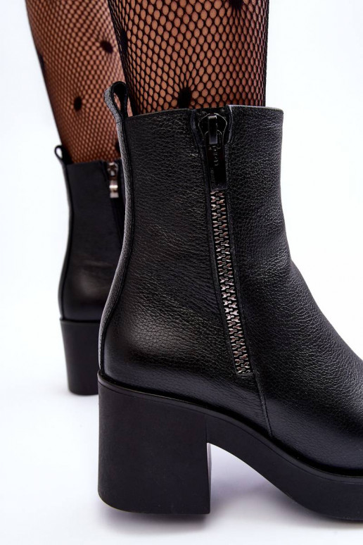 Bottines à talon large en noir