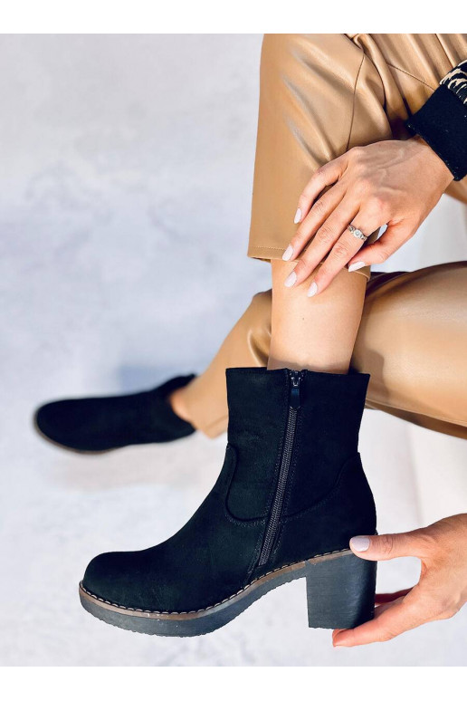 Chaussures à talon en caoutchouc de couleur noire LINZI BLACK