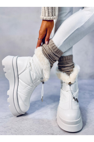 Bottes de neige chaudes...