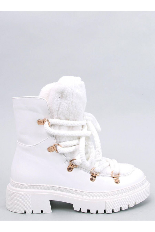 bottes de neige avec peau de mouton...