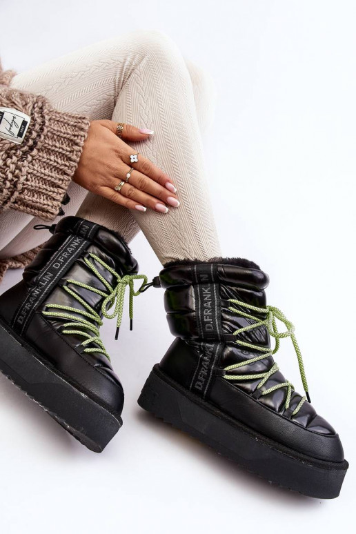 Bottes de neige à semelle massive... Bottes de neige à semelle massive...