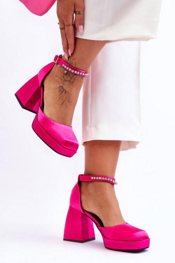 Chaussures à talons larges... 2