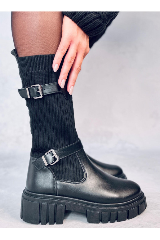 Bottes longues de couleur noire RHEA... Bottes longues de couleur noire RHEA...