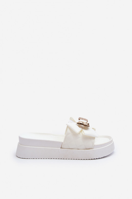 Chaussons avec rubans de couleur blanche Katterina