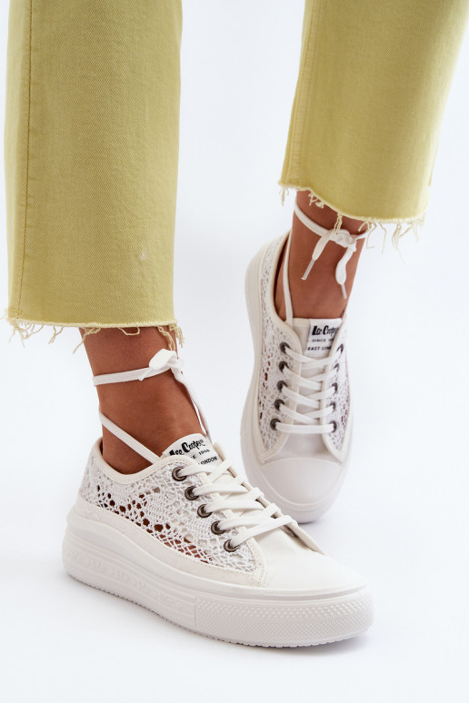 Chaussures de loisirs avec motifs en dentelle de couleur blanche Lee Cooper