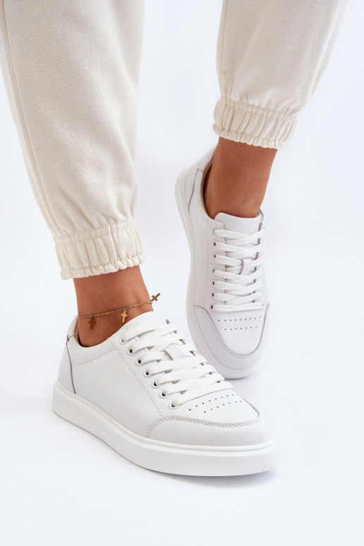 Baskets modèle chaussures cuir naturel couleur blanc Dimpna